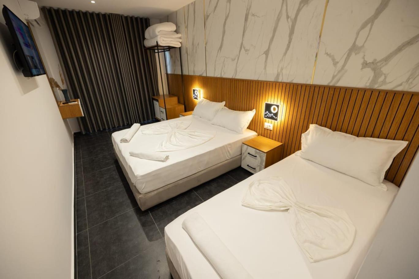 Aglon Twin'S Hotel فلورا المظهر الخارجي الصورة